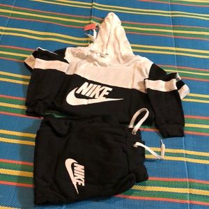 Nike 2 pcs set size S